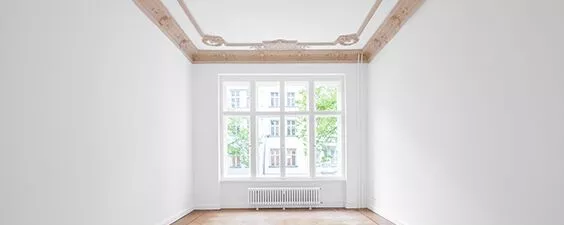 Raum mit Stuckdecke