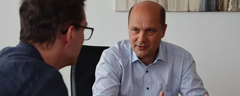 Johannes Pressl im Gespräch mit KOMMUNAL-Redakteur Helmut Reindl.