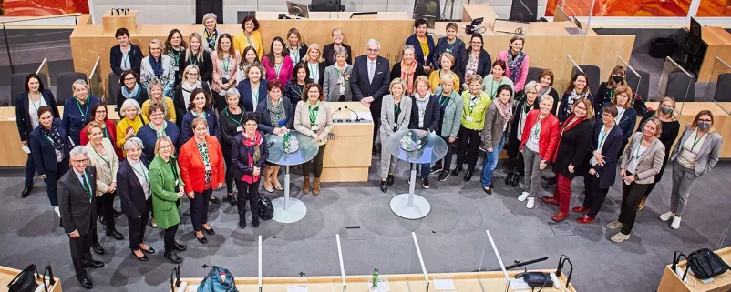 Bürgermeisterinnen im Parlament