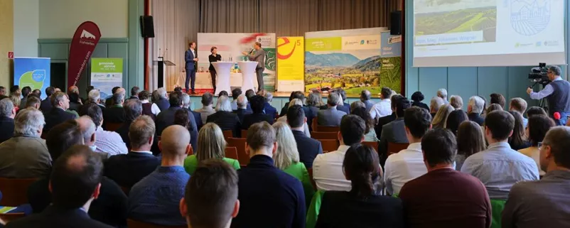 Publikum bei der Klimaschutz-Gemeindekonferenz