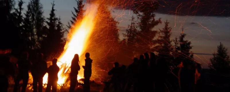 Sonnwendfeuer