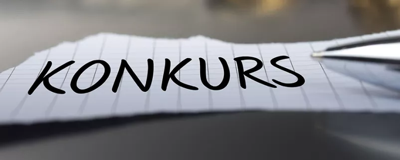 zettel mit Aufschrift Konkurs