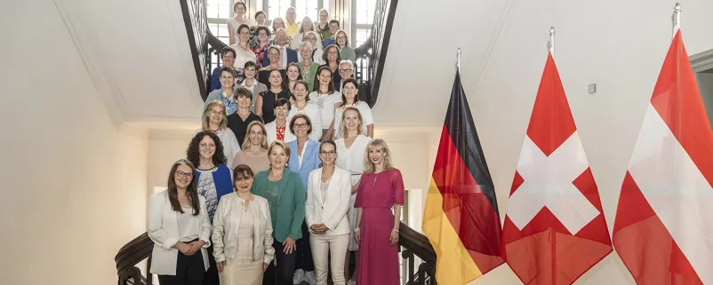 Teilnehmerinnen der 3. Internationalen Bürgermeisterinnenkonferenz 