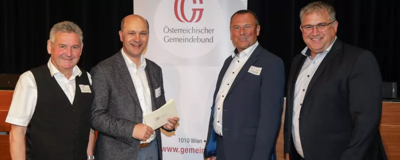 Der Bürgermeister von Lannach, Josef Niggas, Gemeindebund-Präsident Hannes Pressl, öGIG Geschäftsführer Hartwig Tauber und öGIG Projektleiter Bernhard Trummer.