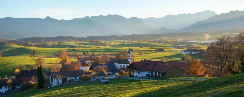 Blick auf ein Dorf