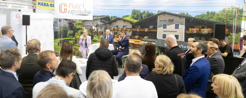Platzlgespräch mit Kärntens Landeshauptmann Peter Kaiser und Vizekanzler Andreas Babler.