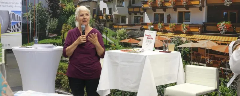 Barbara Strauch