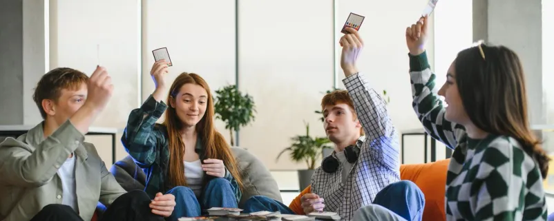 Jugendliche beim Spielen