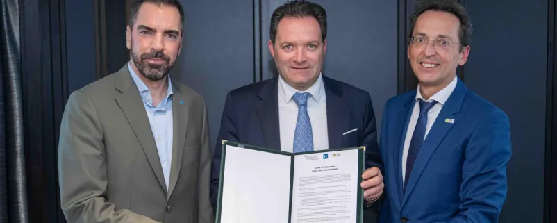 Kari Ochsner, Präsident der IV Niederösterreich, Minister Norbert Totschnig und Bernhard Puttinger, Geschäftsführer von Green Tech Valley
