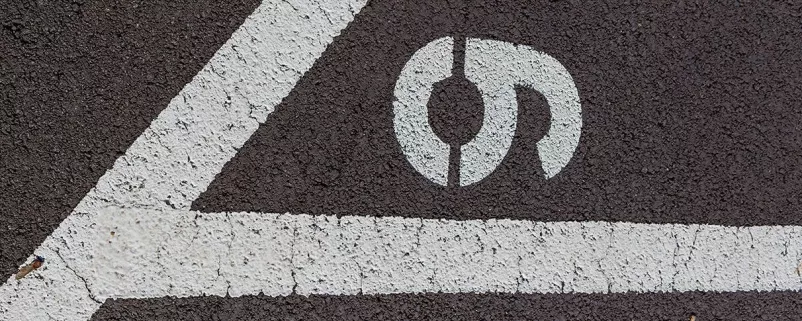 Vogelperspektive auf einen Parkplatz