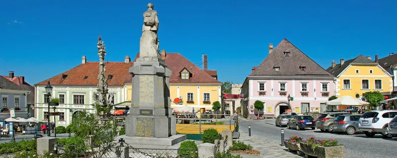 Blick auf Ortskern in Niederösterreich