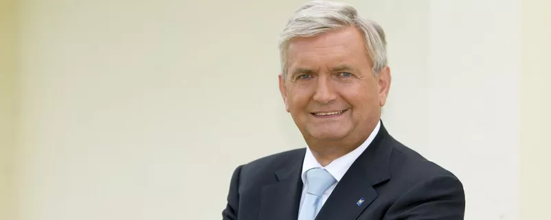 Alfred Riedl steht als GB Präsident fest