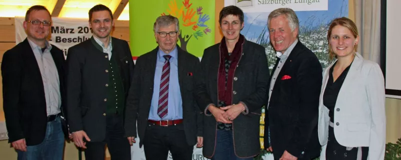 Gruppenbild mit Rössler in Salzburg