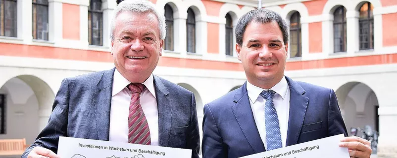 Lang und Schickhofer