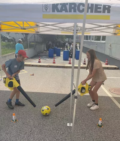 Laubbläserfußball 