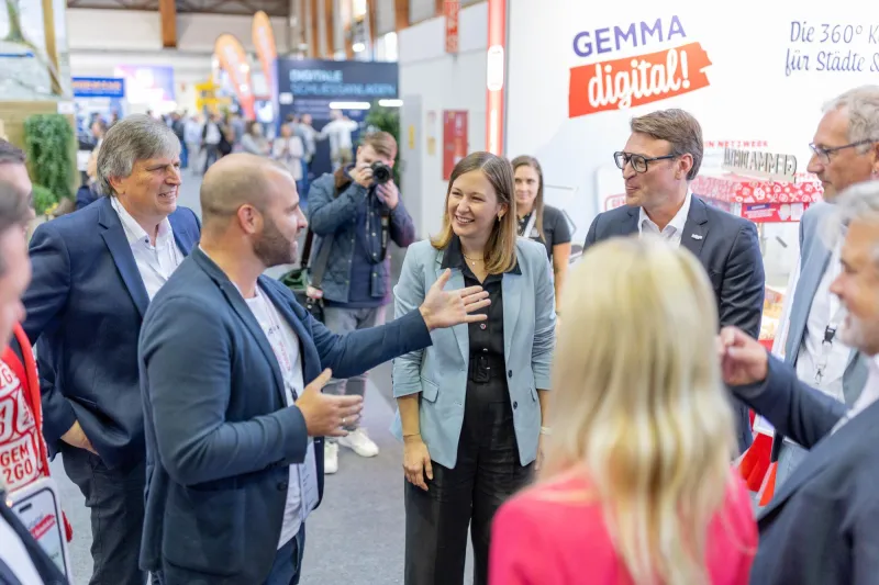 Claudia Plakolm auf der Kommunalmesse