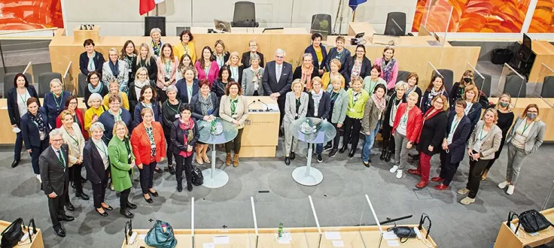 Die Teilnehmerinnen der ersten Bürgermeisterinnen-Fachtagung
