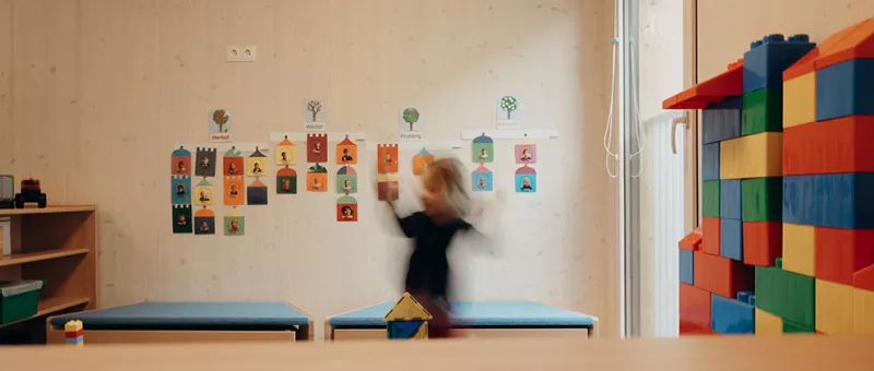 Kindergarten aus Holz