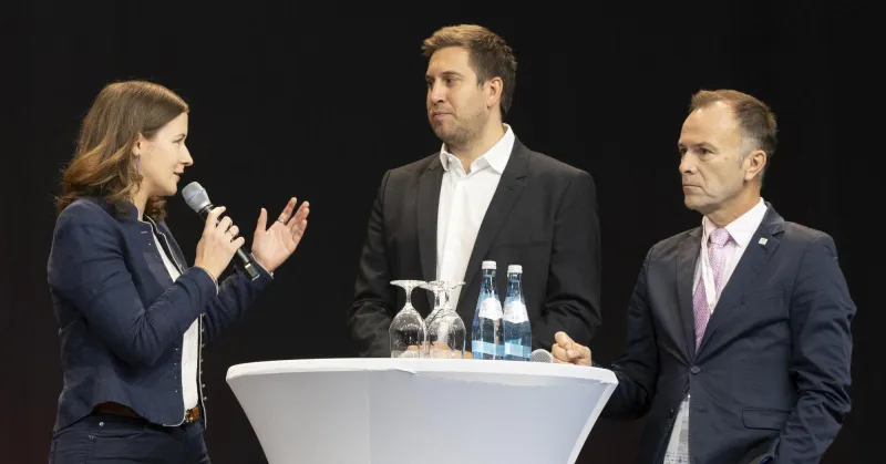staatssekretär Alexander Pröll, Familienministerin Claudia Bauer und Salzburgs Bürgermeister Bernhard Auinger.