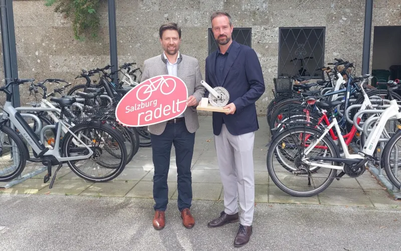 Landeshauptfrau-Stellvertreter Stefan Schnöll gratulierte Bürgermeister Gerald Klaushofer.
