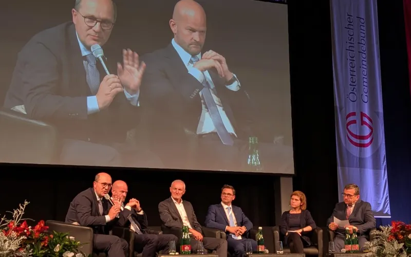 Gemeindebundpräsident Johannes Pressl, Kommunal Geschäftsführer Michael Zimper, FLGÖ Obmann Reinhard Haider, Millstatt´s Amtsleiter Peter Pirker, Kommunikationsexpertin Ingrid Brodnig und Moderator Christian Schleritzko