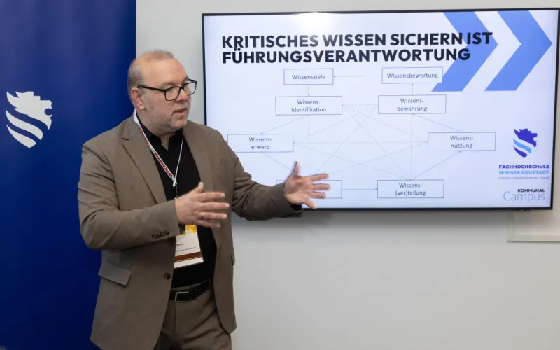 Jörg Gesslbauer von der FH Wiener Neustadt präsentierte den Kommunal Campus 