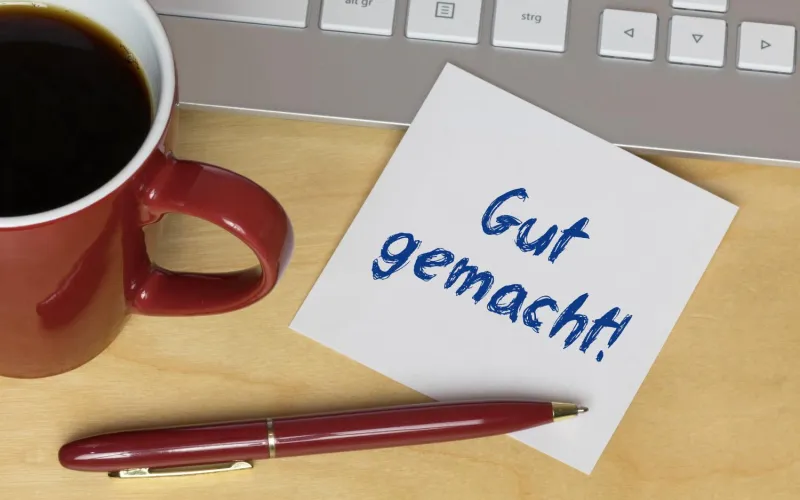 Zettel mit Schrift "gut gemacht!"