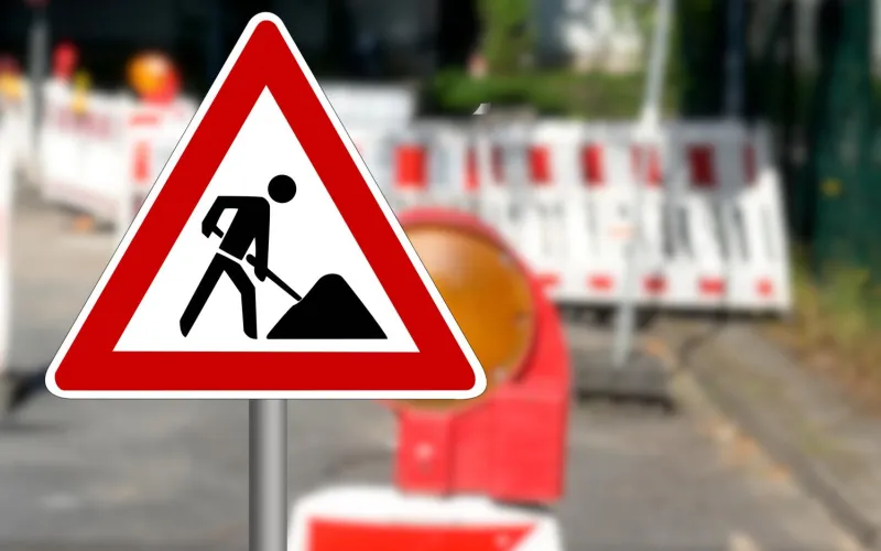 Bauarbeiten-Verkehrszeichen