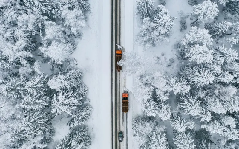 Fahrzeuge beim Winterdienst